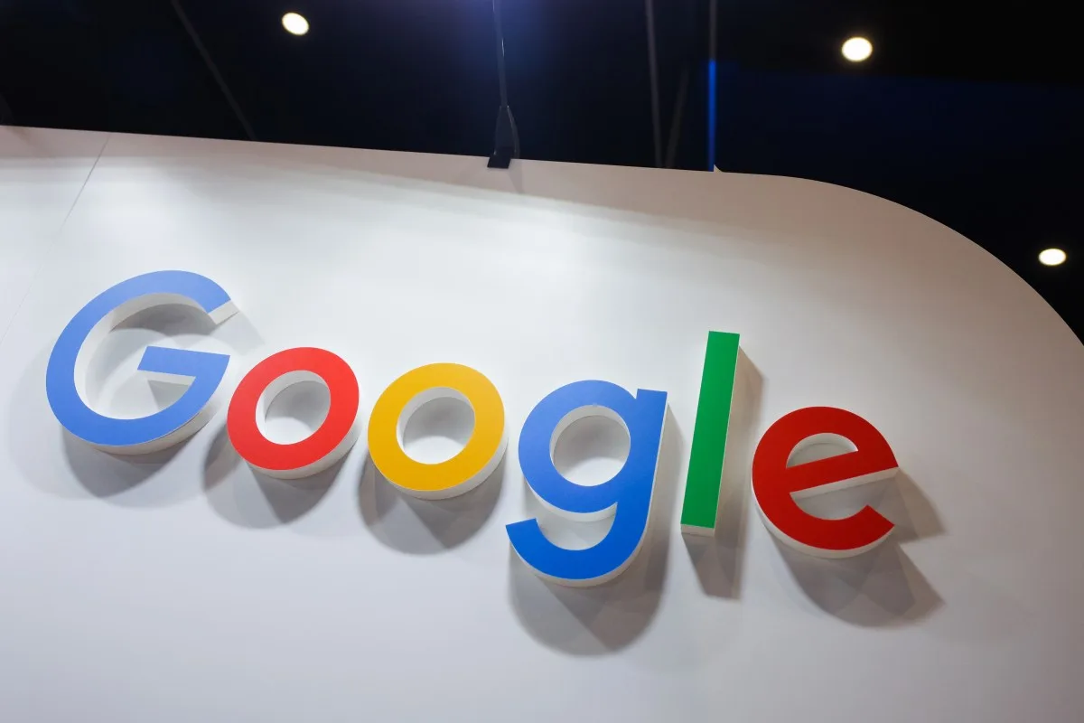 Photo for: Google Sues AI-Powered Scam Ring That Sent 2.5 Million Texts in Two Weeks